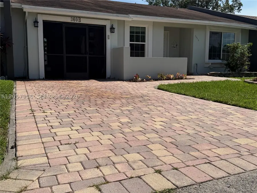360 B N Lakewood Cir E, Margate, FL 33063 - #2
