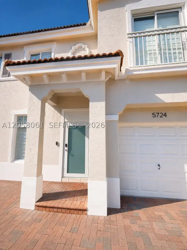 5724 NW 112th Pl #5724, Doral, FL 33178