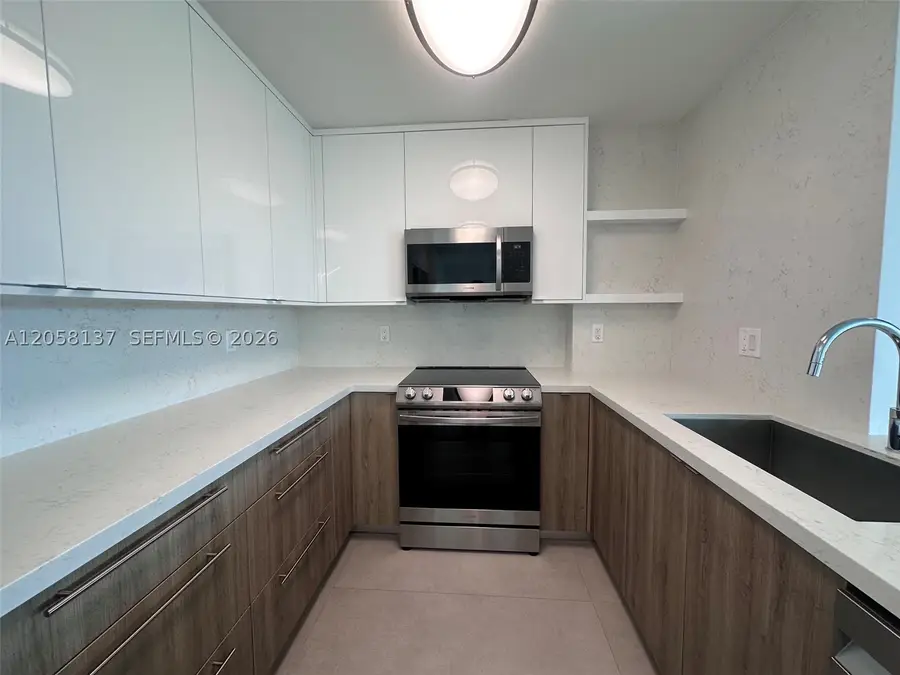 100 Bayview Dr #317, Sunny Isles Beach, FL 33160 - #3
