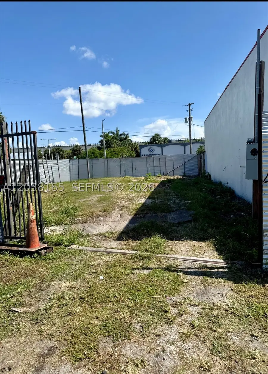 2781 NW 38th St, Miami, FL 33142 - #3