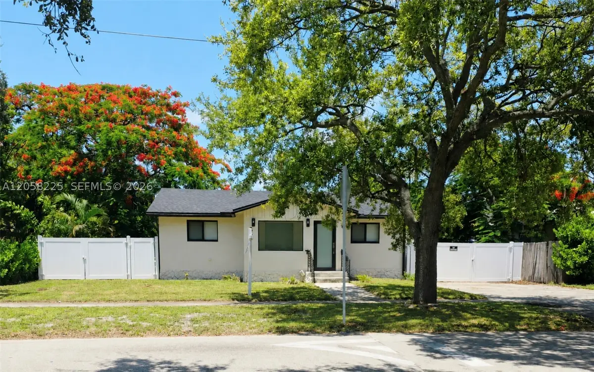 601 NE 1st St, Pompano Beach, FL 33060 - #1