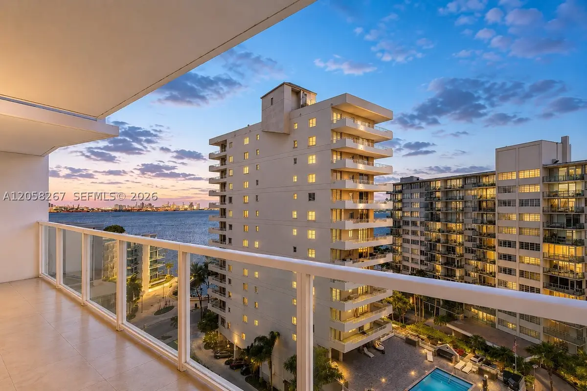 218 SE 14th St #1203, Miami, FL 33131 - #1