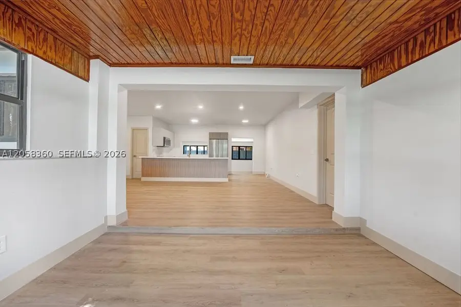 450 NW 140th St, Miami, FL 33168 - #3