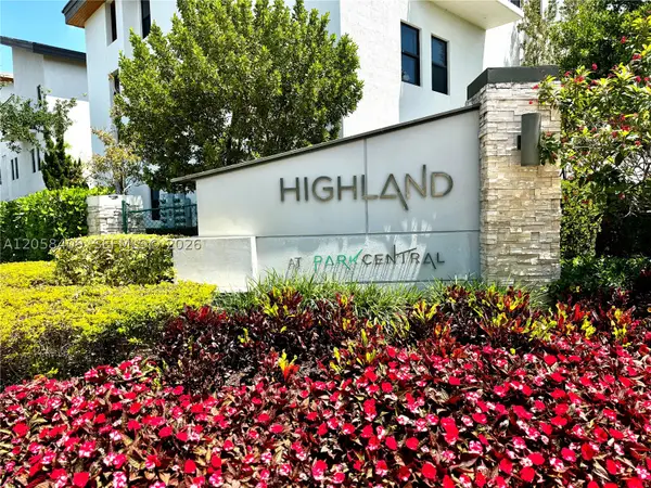 10455 NW 82nd St #35, Doral, FL 33178