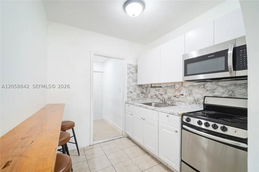 15431 Harding Ln, Homestead, FL 33033 - #2