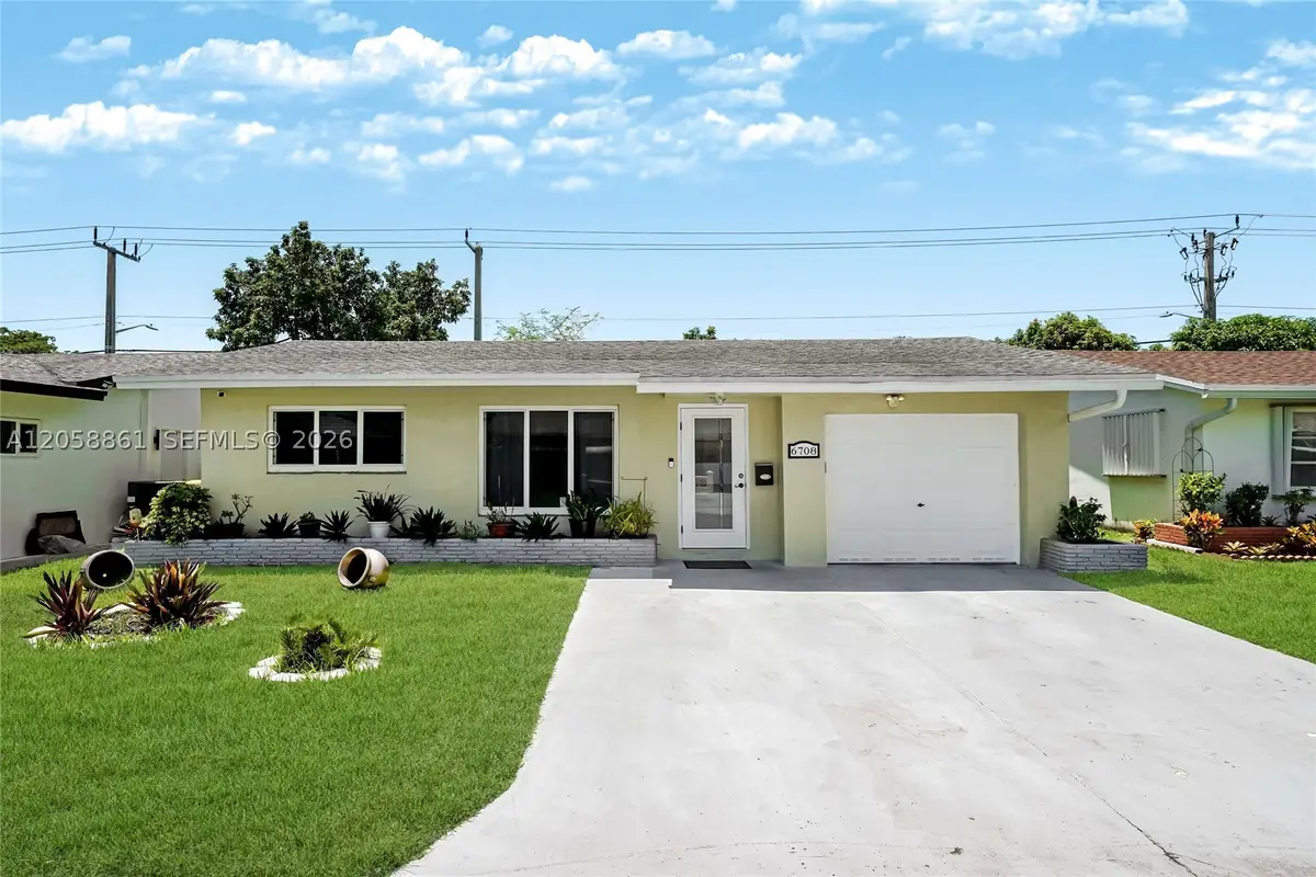 6708 NW 57th Ct, Tamarac, FL 33321 - #1
