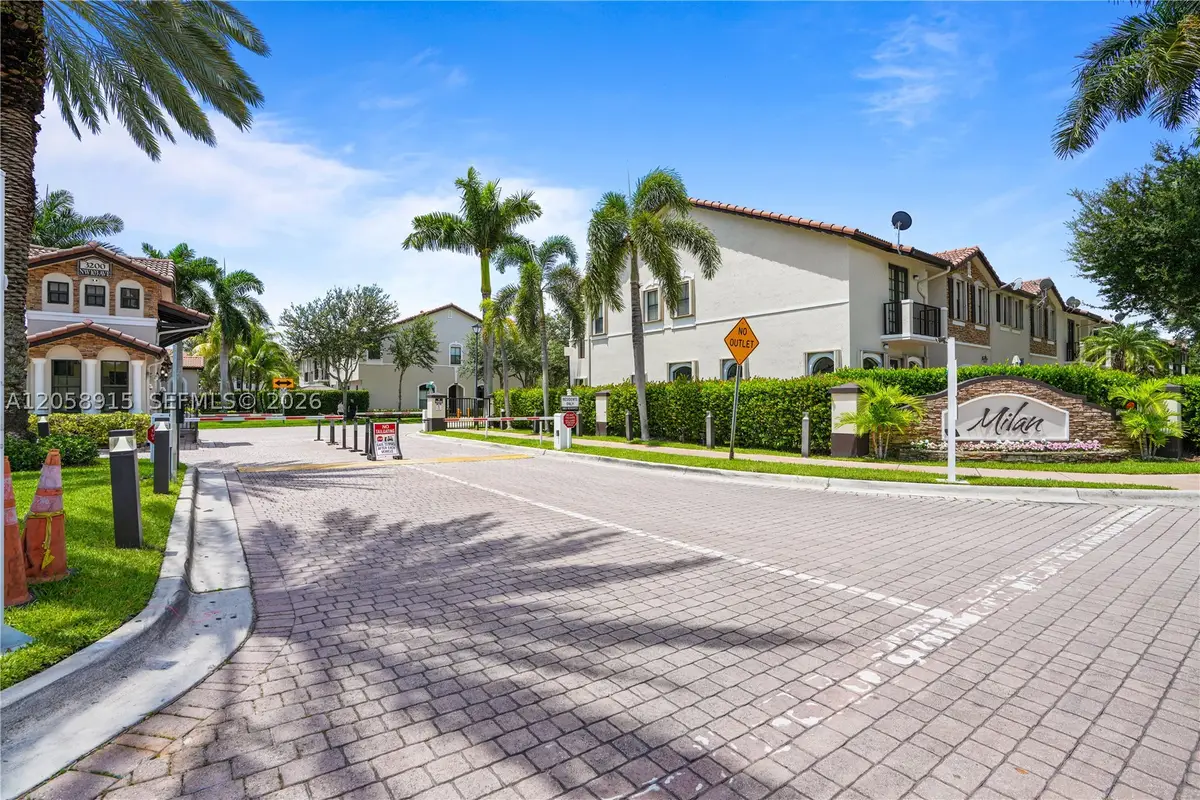 10341 NW 32nd Ter, Doral, FL 33172 - #1