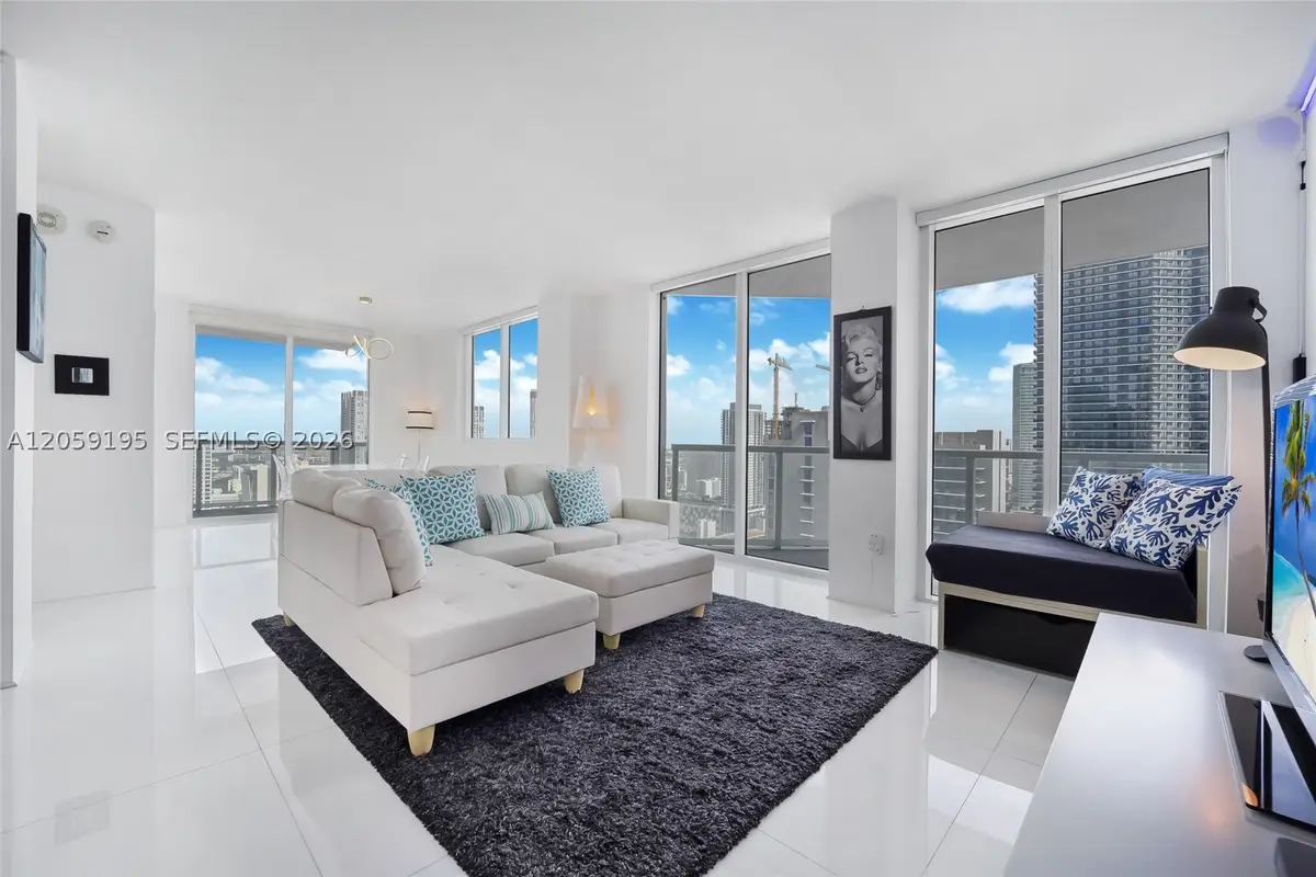 253 NE 2nd St #3302, Miami, FL 33132 - #1