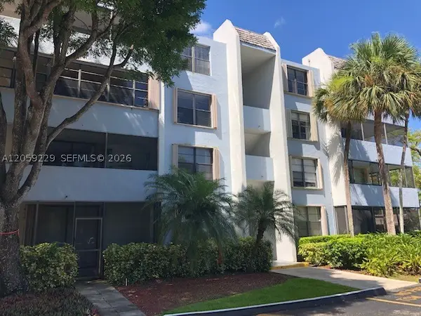 10852 N Kendall Dr #316, Miami, FL 33176