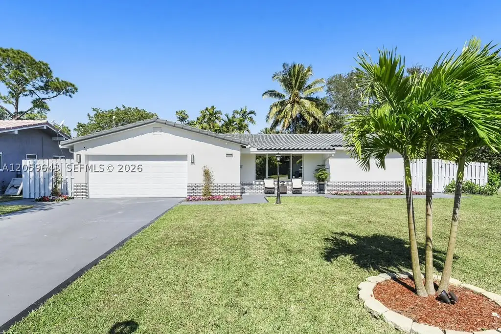 7501 NW 42nd St, Coral Springs, FL 33065 - #1