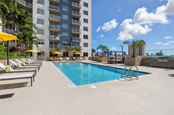 1110 NW 1st St #305, Miami, FL 33128