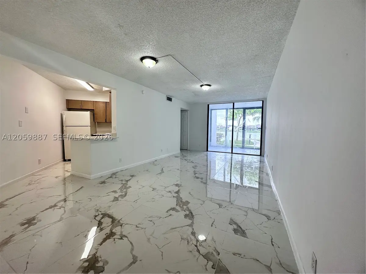 212 Lake Pointe Dr #107, Oakland Park, FL 33309 - #1