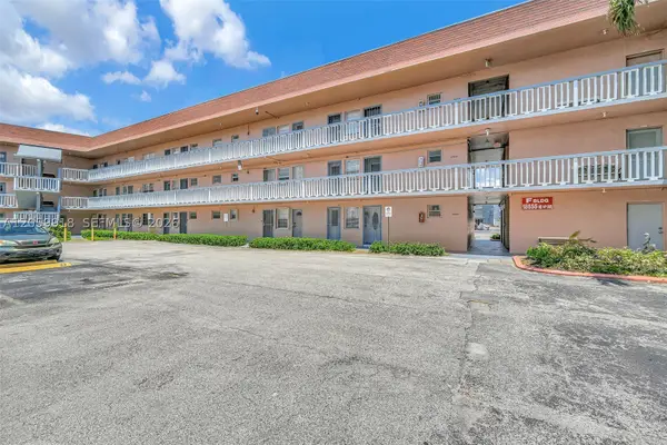 18555 NE 14th Ave #502, Miami, FL 33179