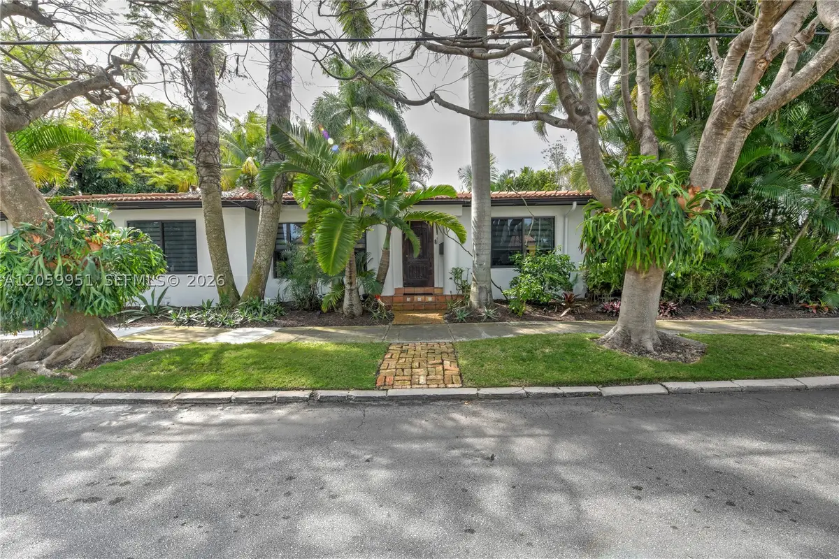 110 N 16th Ave, Hollywood, FL 33020 - #1