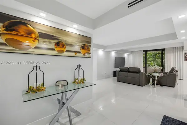13953 Kendale Lakes Cir #B205, Miami, FL 33183