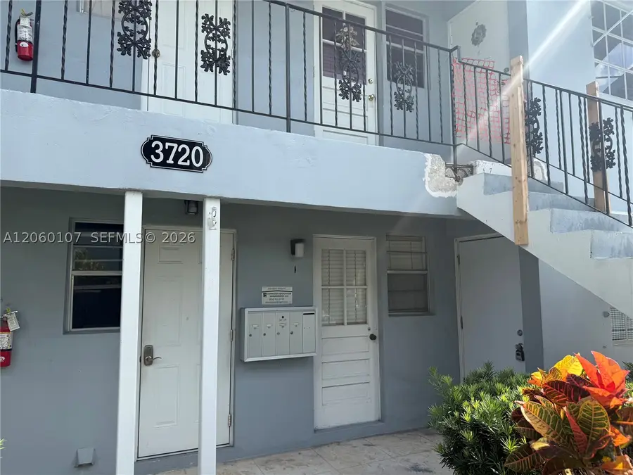 3720 Harrison St #1, Hollywood, FL 33021 - #2