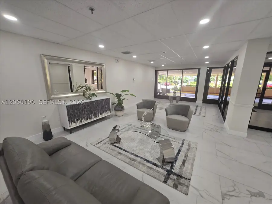 900 NE 195th St #109, Miami, FL 33179 - #3