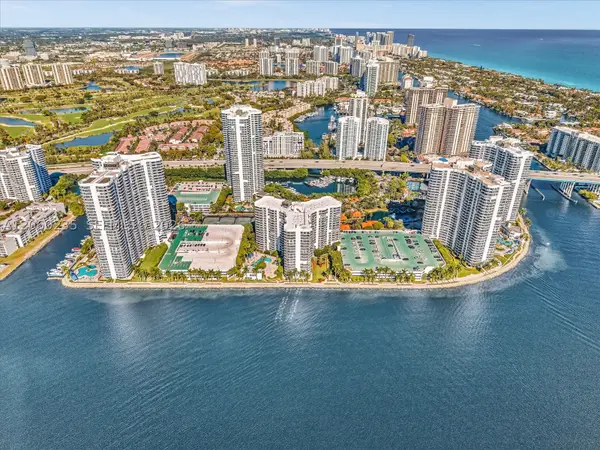 3530 Mystic Pointe Dr #1004, Aventura, FL 33180