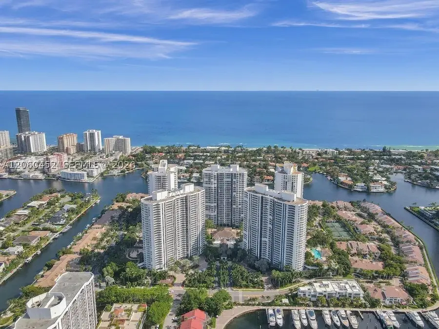 21205 Yacht Club Dr #1502, Aventura, FL 33180 - #2