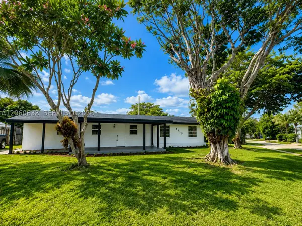 4715 SW 23rd St, Fort Lauderdale, FL 33317