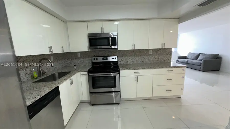 250 174th St #1808, Sunny Isles Beach, FL 33160 - #2