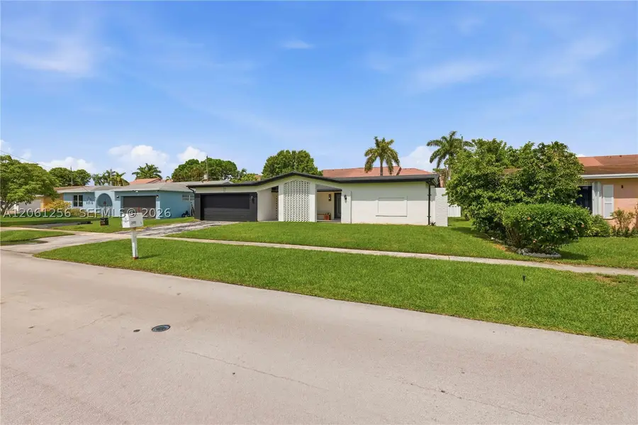 2411 NW 98th Ave, Sunrise, FL 33322 - #3