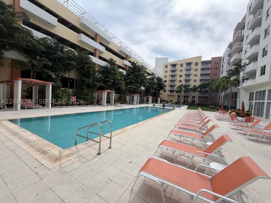 18800 NE 29th Ave #323, Aventura, FL 33180 - #2