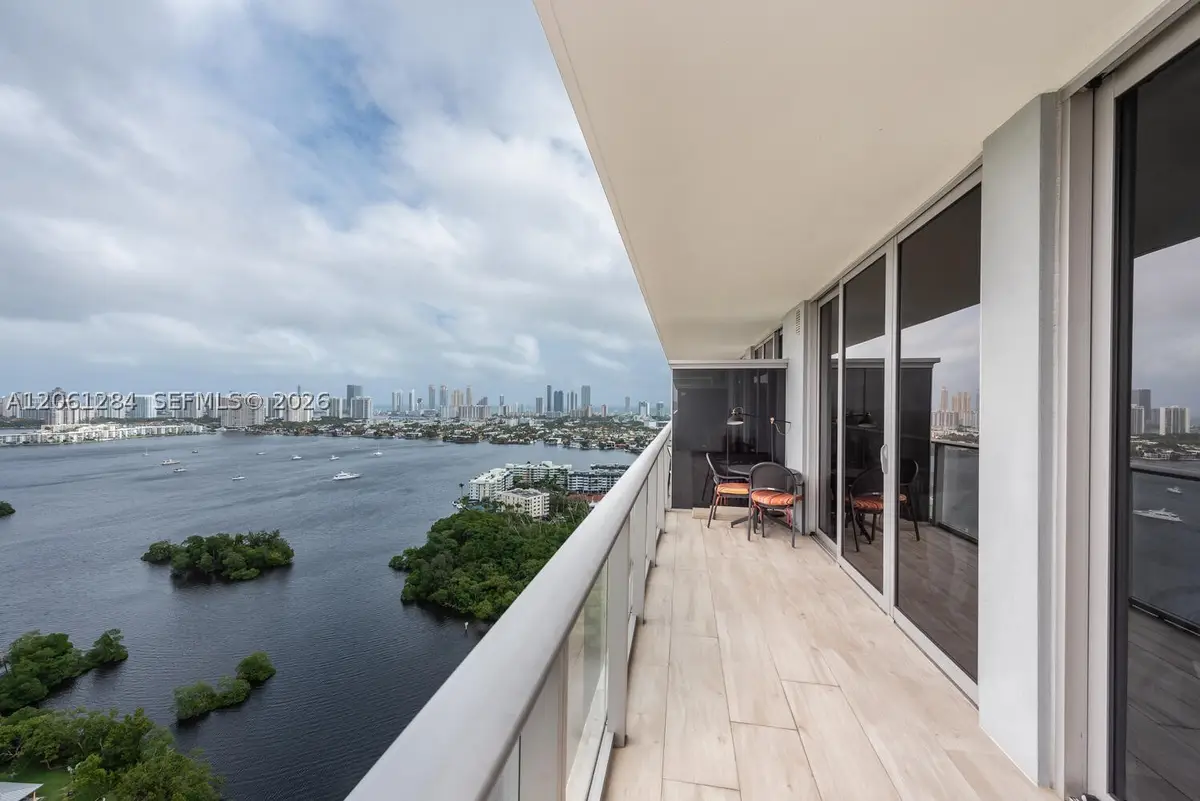 16385 Biscayne Blvd #2904, North Miami Beach, FL 33160 - #1
