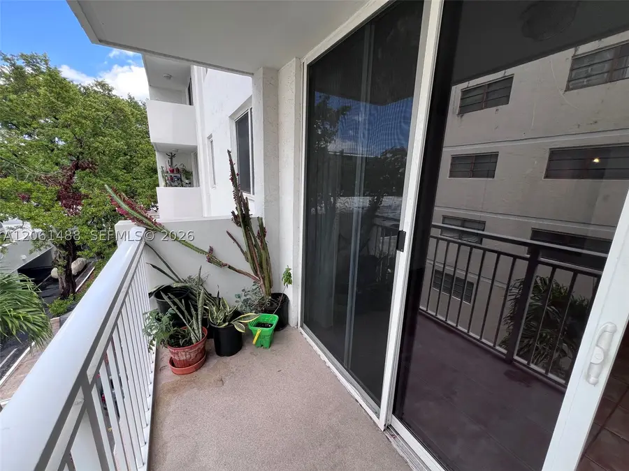 1665 Bay Rd #416, Miami Beach, FL 33139 - #3