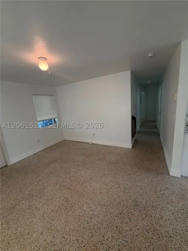 11530 SW 136th St, Miami, FL 33176