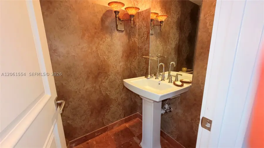 888 Brickell Key Dr #508, Miami, FL 33131 - #3