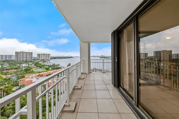 4000 Towerside Ter #1405, Miami, FL 33138