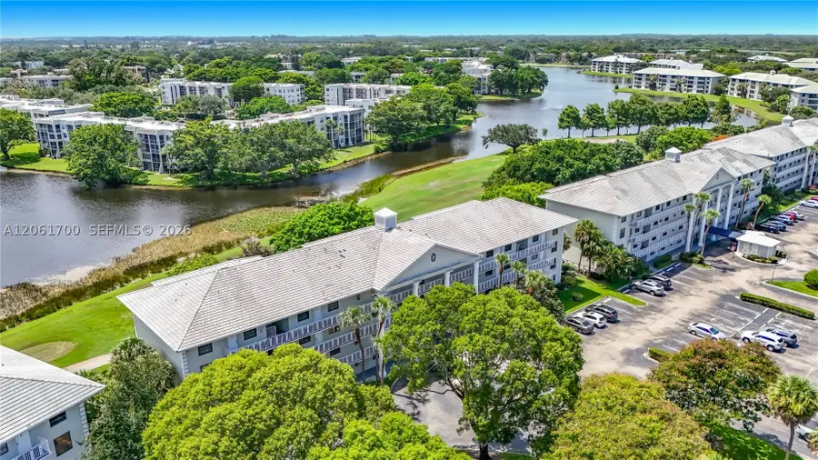 1713 Whitehall Dr #404, Davie, FL 33324 - #3