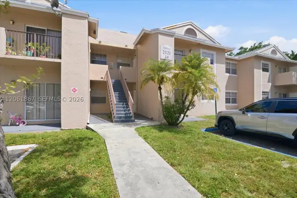 2121 NW 96th Ter #14D, Pembroke Pines, FL 33024