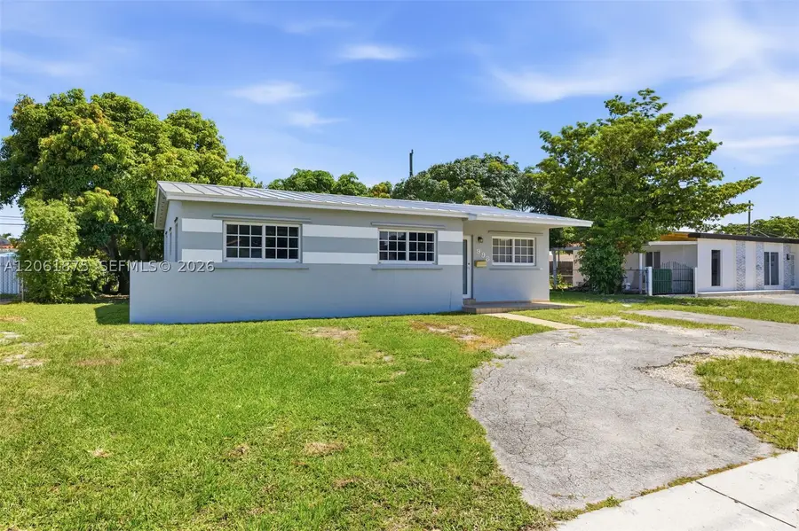 998 W 68th St, Hialeah, FL 33014 - #3
