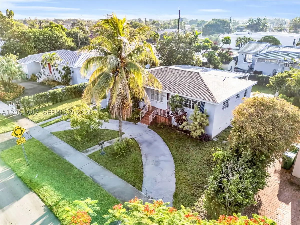 2025 SW 82nd Ct, Miami, FL 33155 - #1