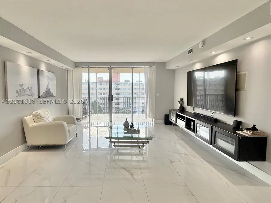 1770 NE 191st St #717-1, Miami, FL 33179 - #3