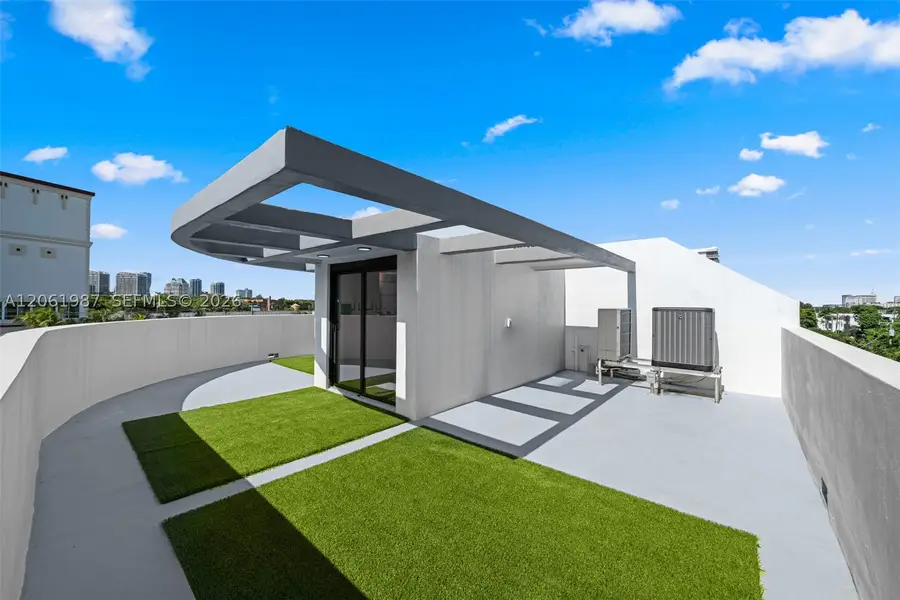 2688 SW 25th Ave, Miami, FL 33133 - #3