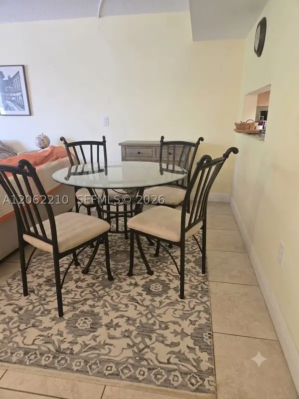 8065 SW 107th Ave #301, Miami, FL 33173