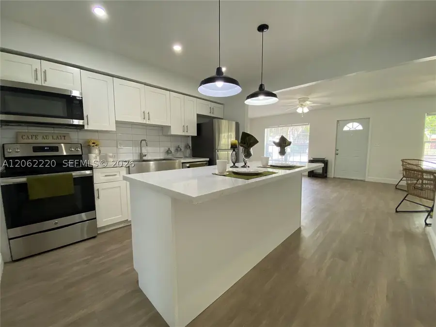 1120 SW 15th Ter, Fort Lauderdale, FL 33312 - #2