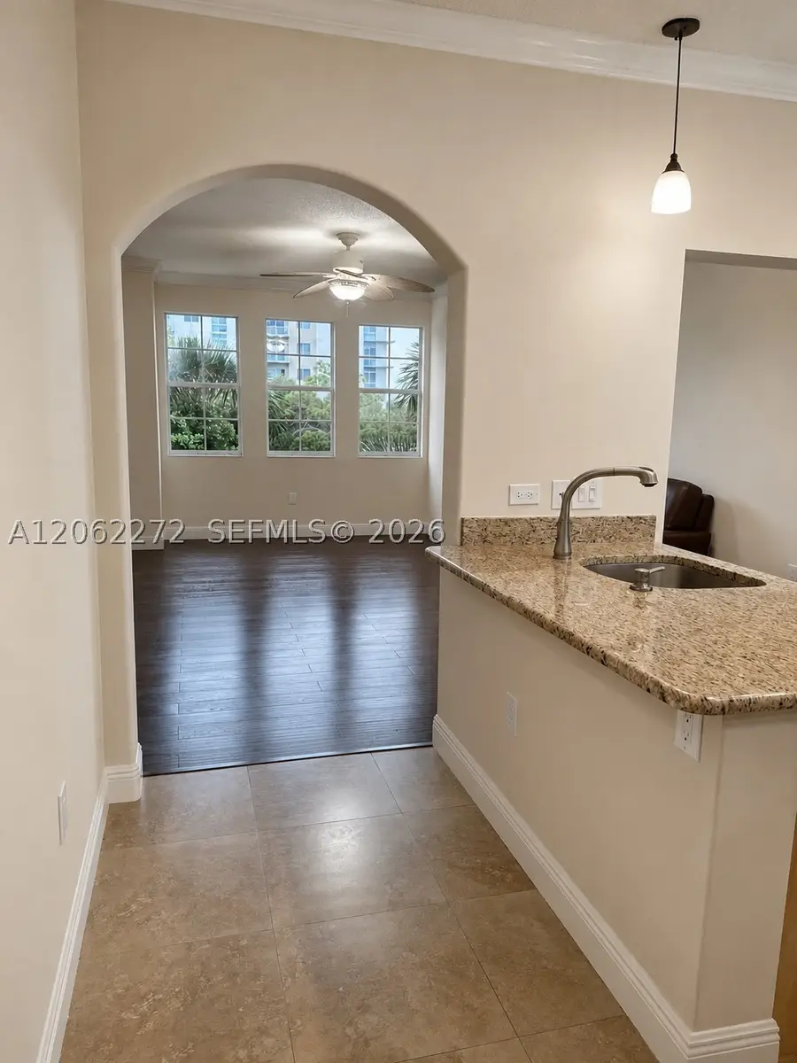 533 NE 3rd Ave #320, Fort Lauderdale, FL 33301 - #2