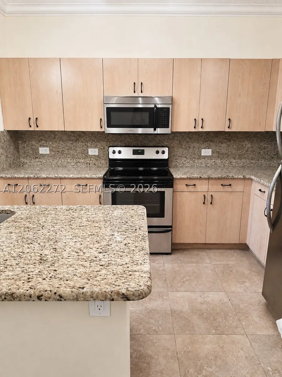 533 NE 3rd Ave #320, Fort Lauderdale, FL 33301 - #3