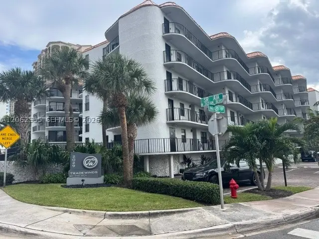 2029 N Ocean Blvd #403, Fort Lauderdale, FL 33305 - #2