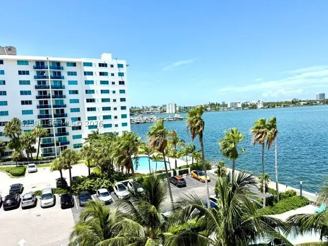 7501 E Treasure Dr #5H, North Bay Village, FL 33141 - #1