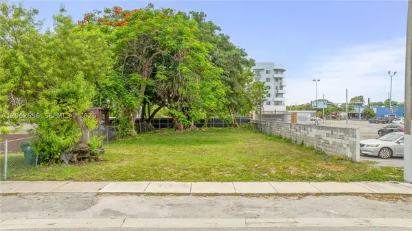 1618 NW 55th St, Miami, FL 33142