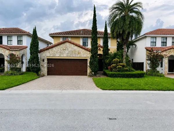 Address Withheld By Seller, Miami, FL 33172