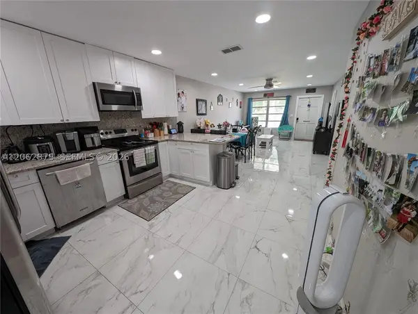 7761 NW 42nd Pl, Coral Springs, FL 33065