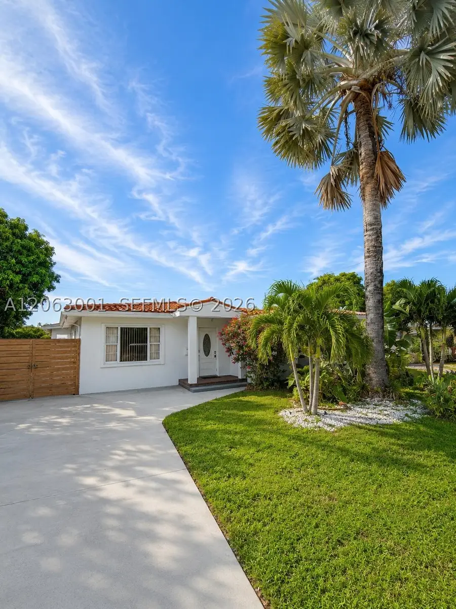 4730 NE 3rd Ave, Oakland Park, FL 33334 - #2
