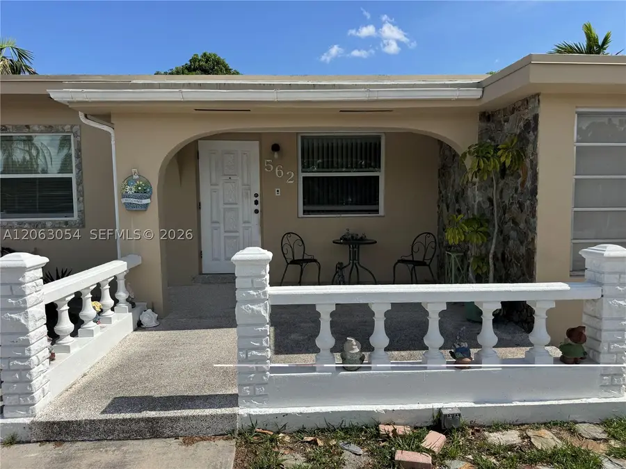 562 E 44th St, Hialeah, FL 33013 - #3
