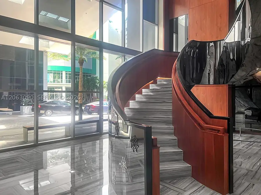 1300 Brickell Bay Dr #903, Miami, FL 33131 - #2
